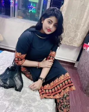 A hot escort girl who can treat you to a fantastic experience.