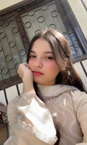 Sweet escort who wants to make you feel the best.