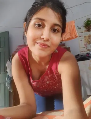 Hot lady ready to treat you with video call service right and have fun.