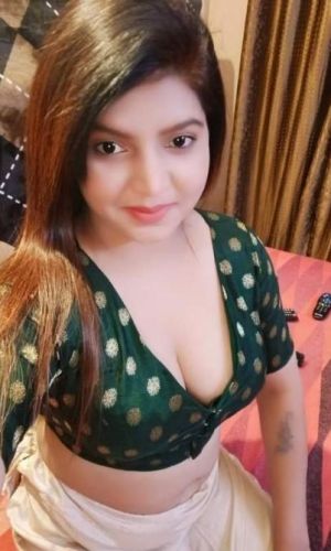 An elegant and playful erotic companion