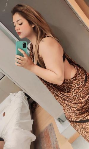 The Greater Kailash  escort queen of good times, available 24 hours.