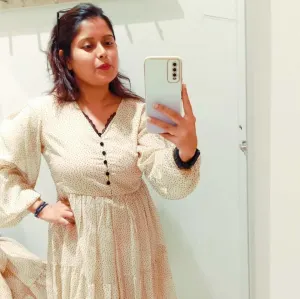 Professional in erotic massage sex services, call to book now.