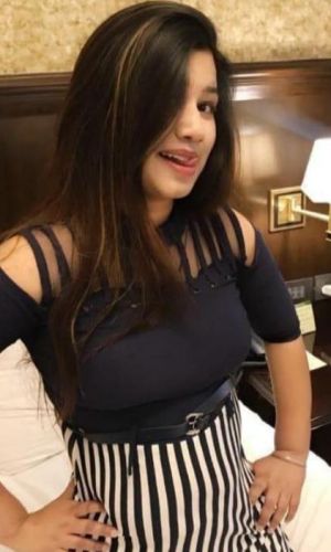 A real busty treat for any man with video call
