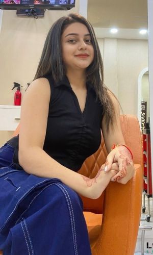 Hot  young escort  girl, I want to satisfy you completely.