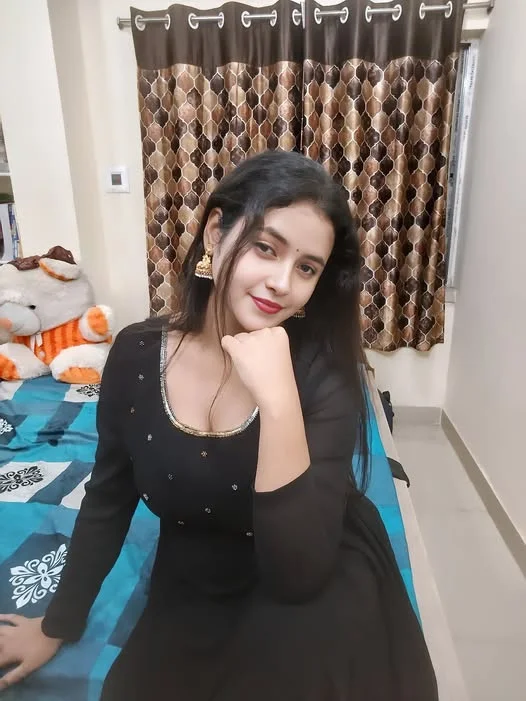 An involved and sensual woman for a unique date