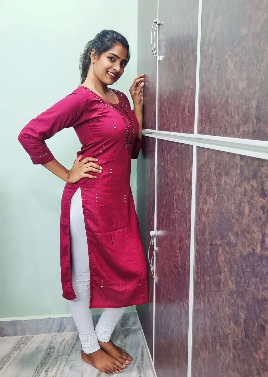 24 years old deshi escort girl with video call service