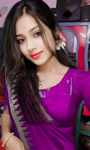 A super desi escort girl with a slim body and naturally long black hair awaits for you